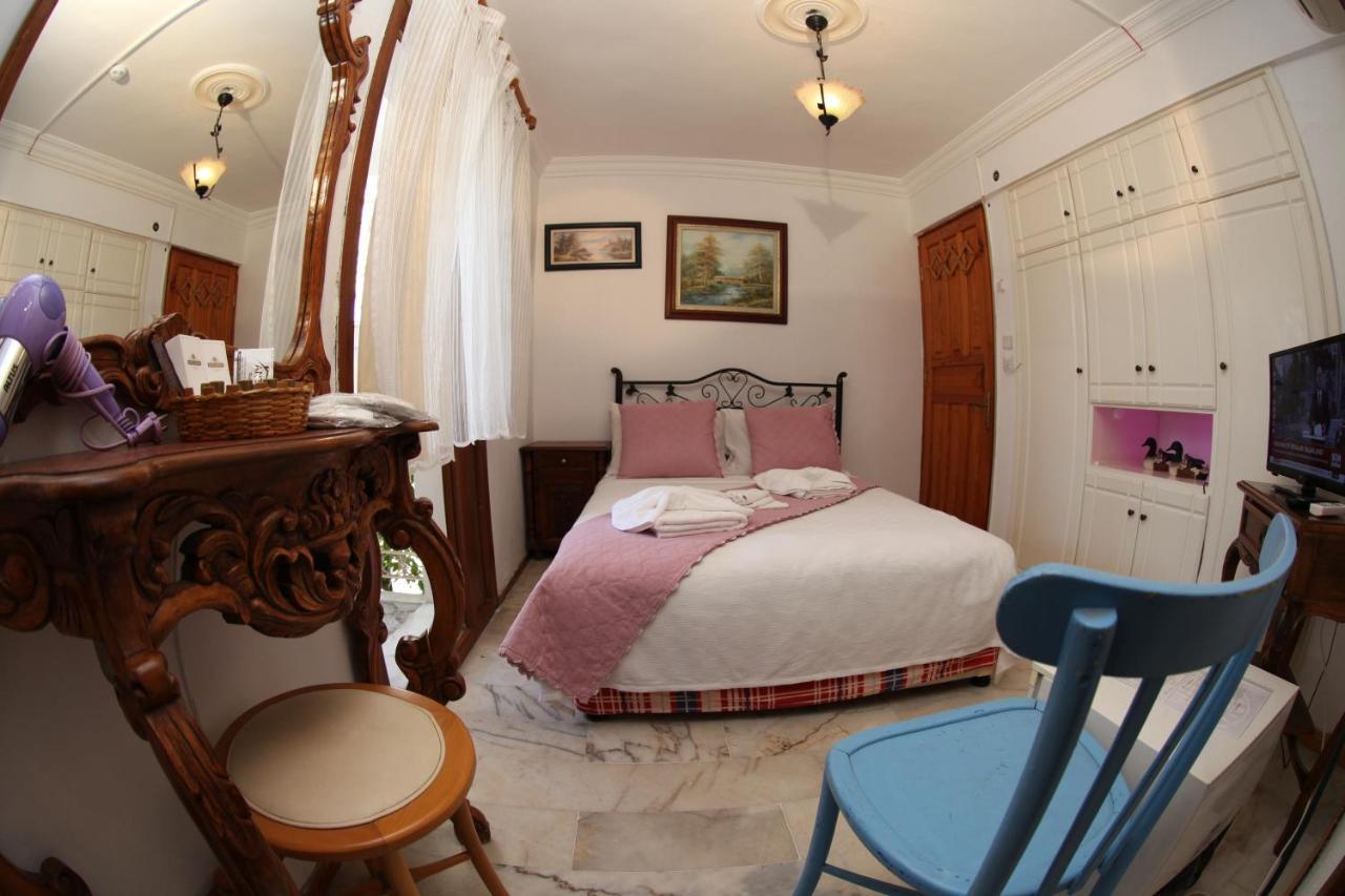 Alacati Antik Motel Кешме Экстерьер фото