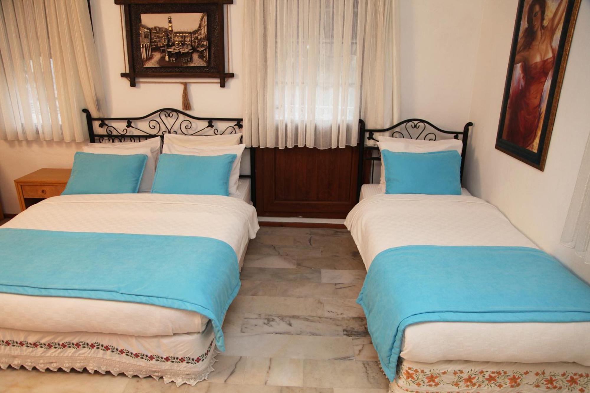 Alacati Antik Motel Кешме Экстерьер фото