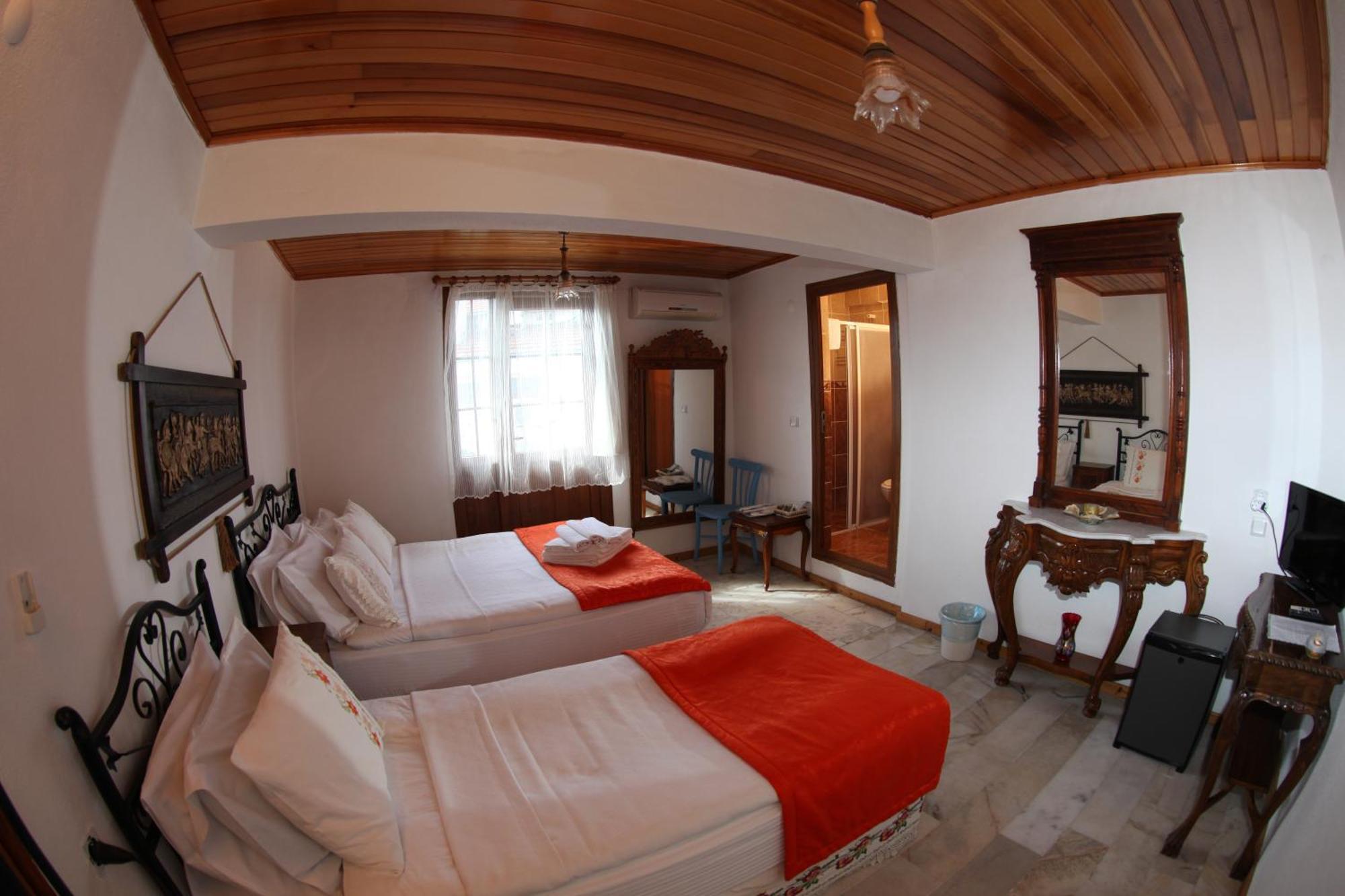 Alacati Antik Motel Кешме Экстерьер фото
